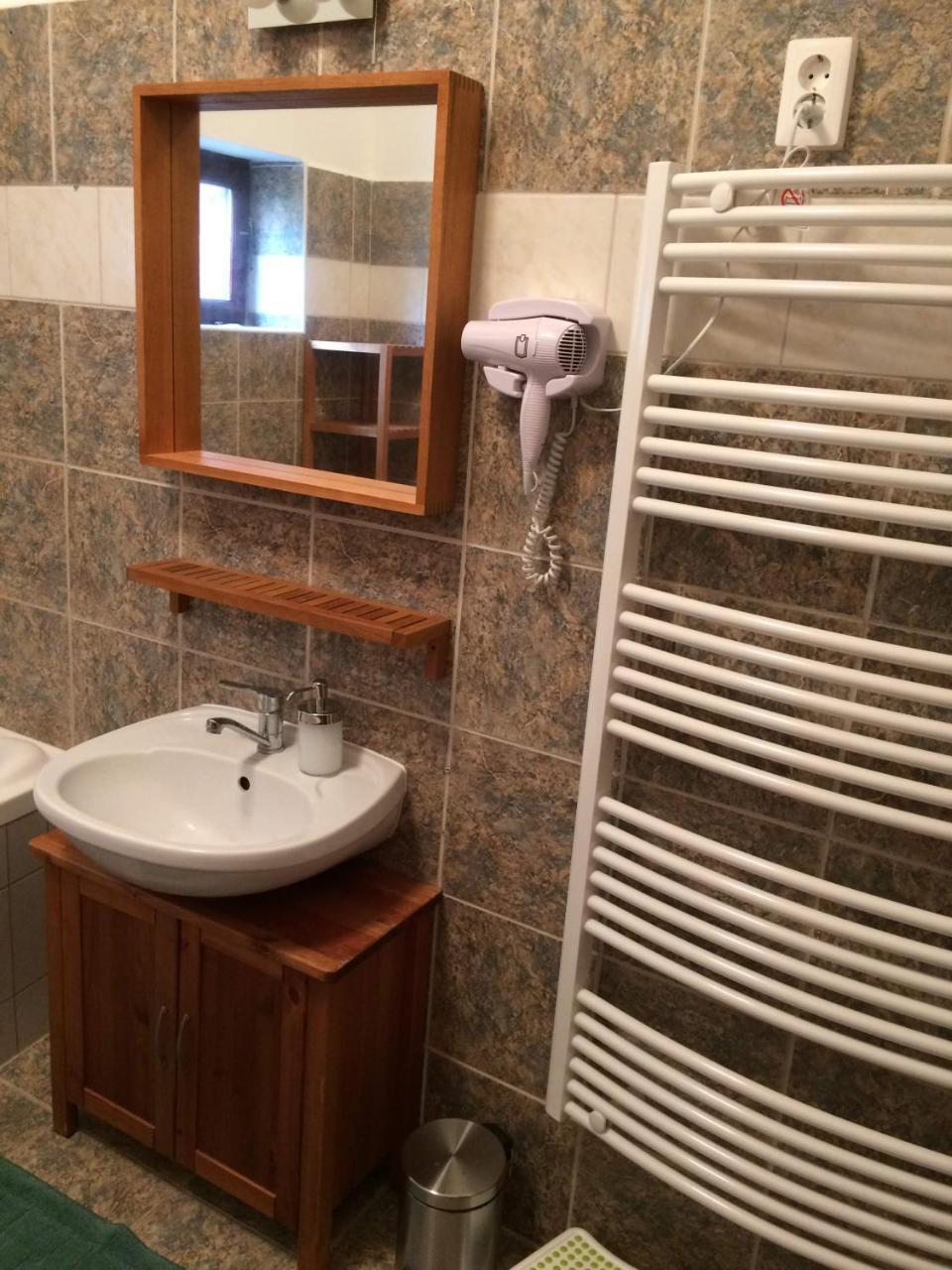 Rigo Lak Apartment Miskolc Luaran gambar